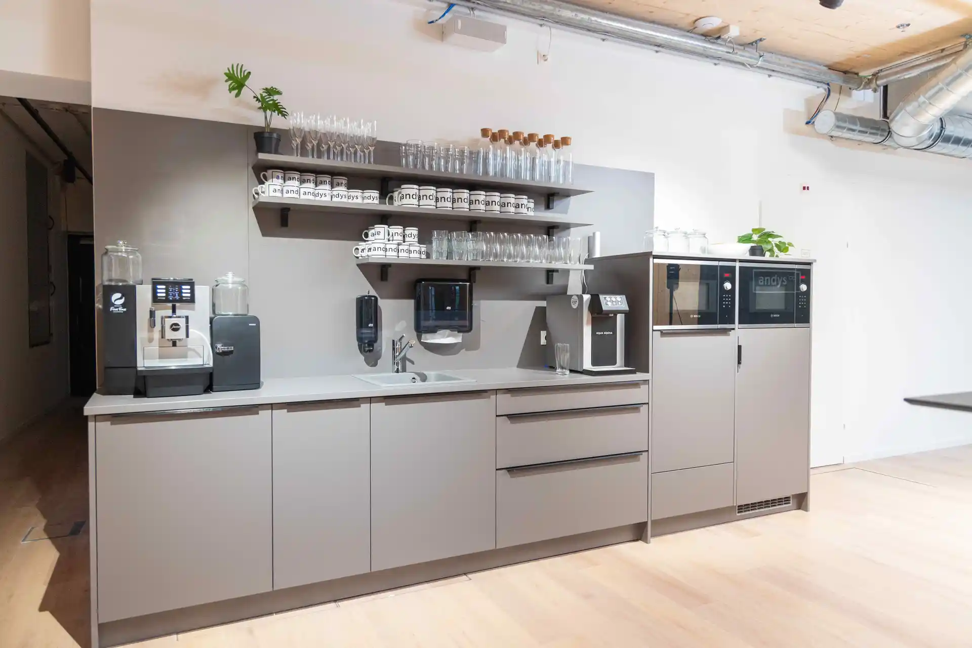 Janis-Joplin Promenade 26 image 13