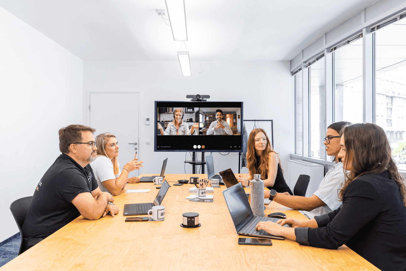 Hybrides Arbeiten als Benefit für Unternehmen